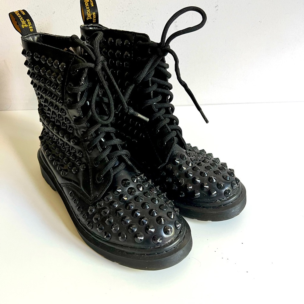 Doc Martens. Size w7. Studded Rare